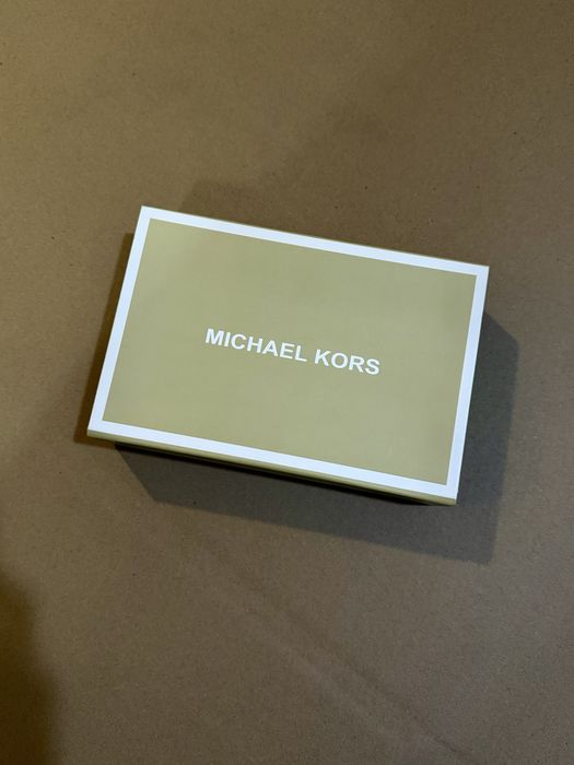 Коробка Michael Kors