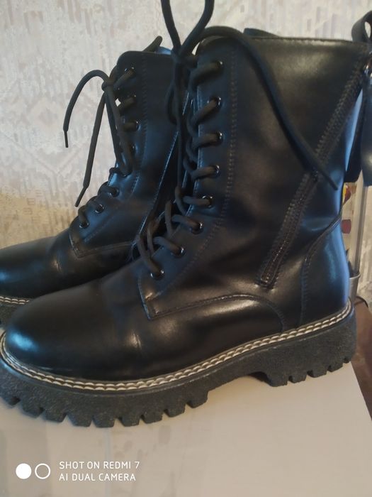 Продам ботиночки натуральные кожаные