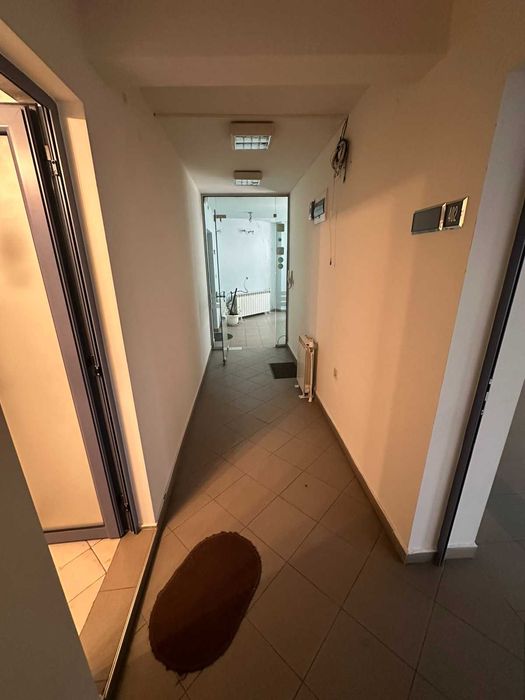 Дава се под наем Офис в Пловдив, Център - 160 кв.м за 918 € - Снимка #4