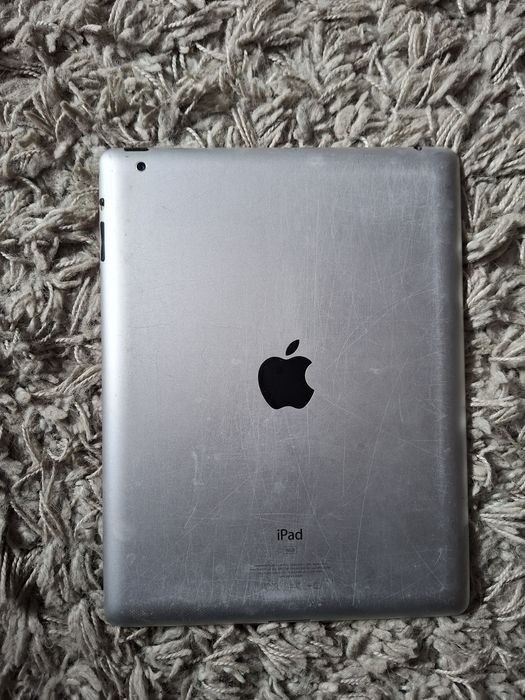Vând tabletă model vechi IPad