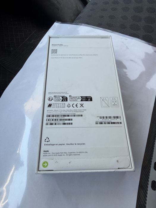 iPhone 17 pro MAX  неразличим от нов!