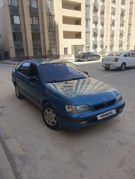 Toyota carina e 1.8