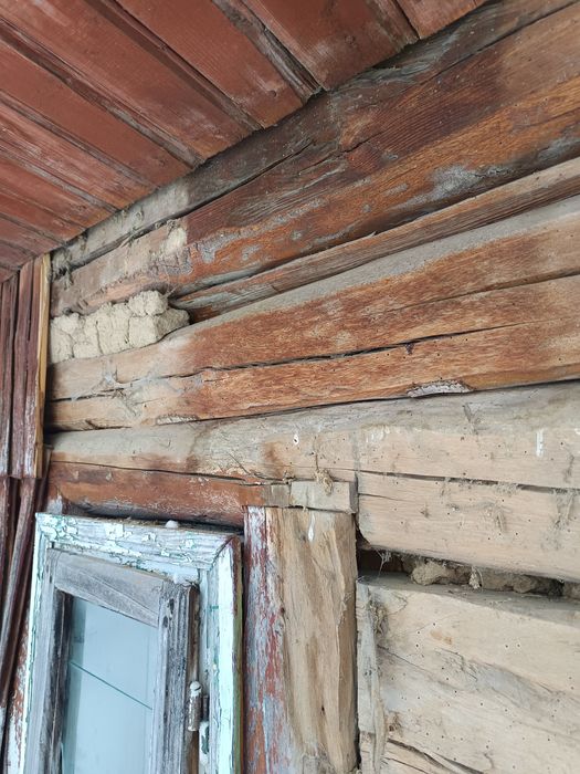 Lemn provenit din casă veche