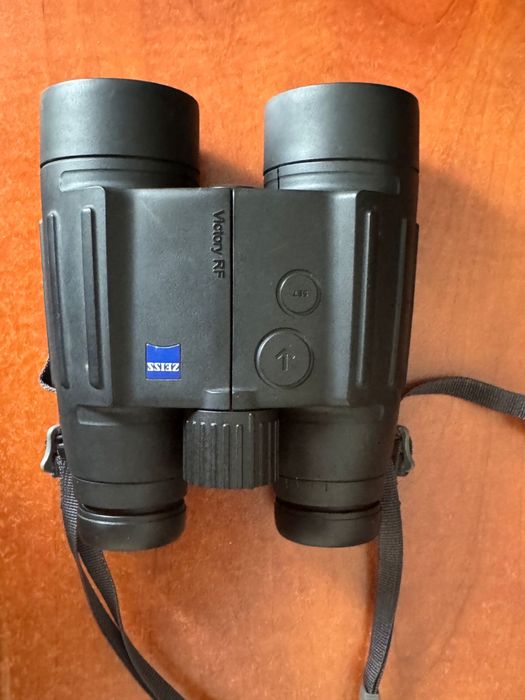 Продам бинокль  Zeiss Victory RF
