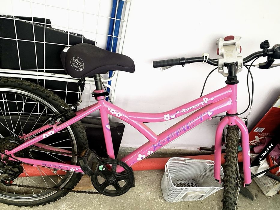 Bicicleta fete 9-12 ani 24" (135 - 150 cm)
