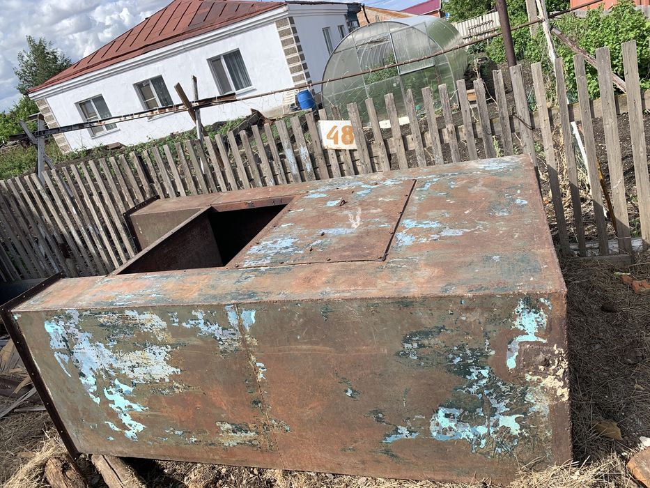 Продам бак в хорошем состоянии