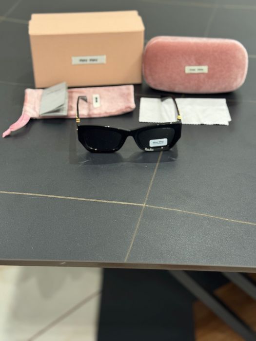 Дамски очила MIU MIU
