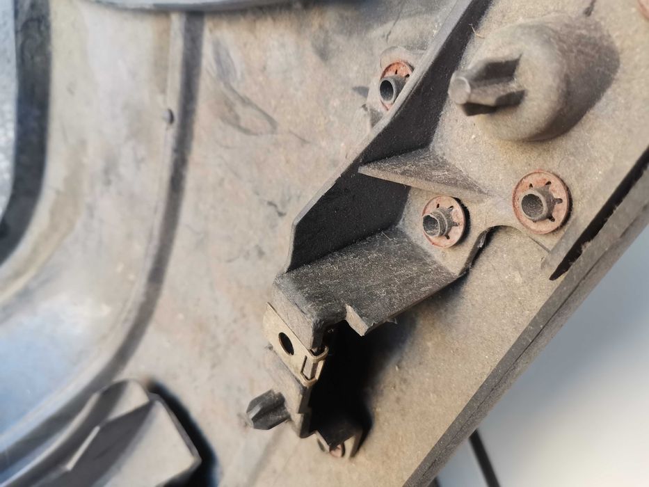 НОВА предна броня Рено Клио 1