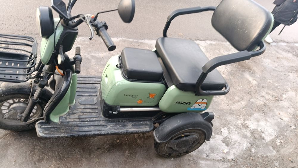 Продается трицикл маленький