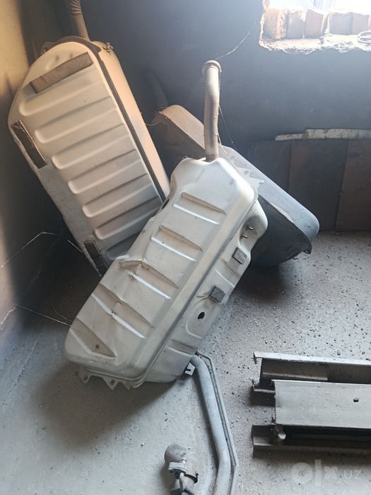 Mersedes 210 bak zavod 90 tali