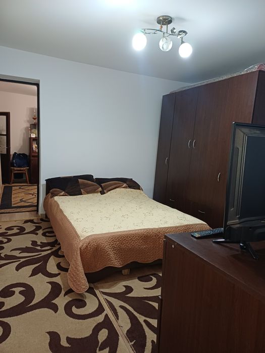Cartier Românești, iesire sore Podari, 255mp+casa 90mp!