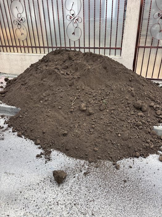 Pamant vegetal  pentru gazon