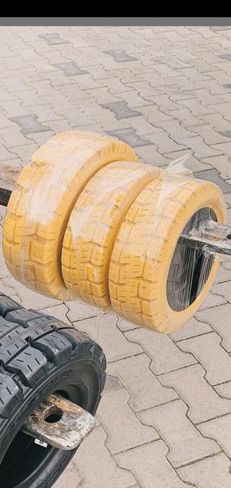 Anvelope stivuitor pline Marangoni Italia – standard și non-marking