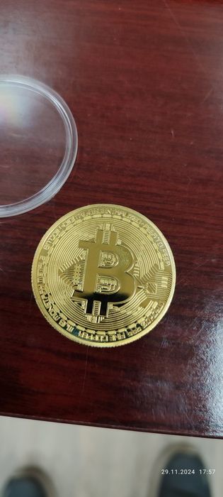 "Золотой Биткоин" продам