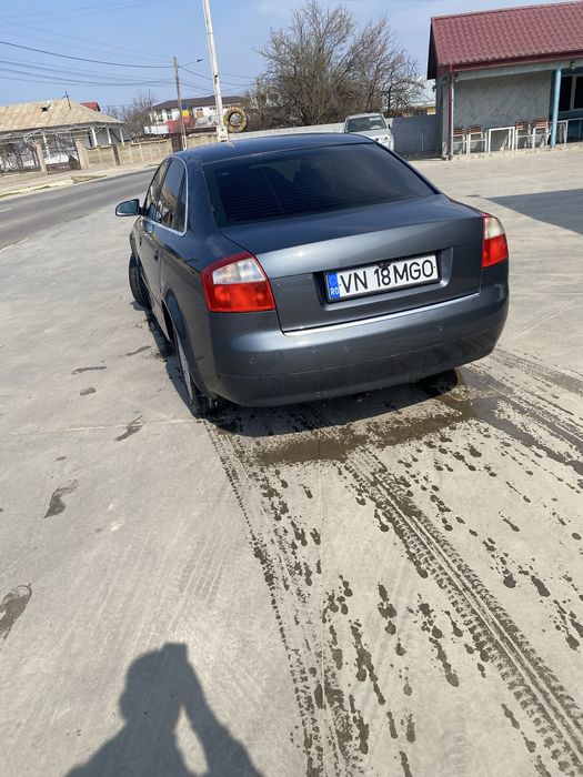Vand audi a4 b6! Fac si schimb cu dubita