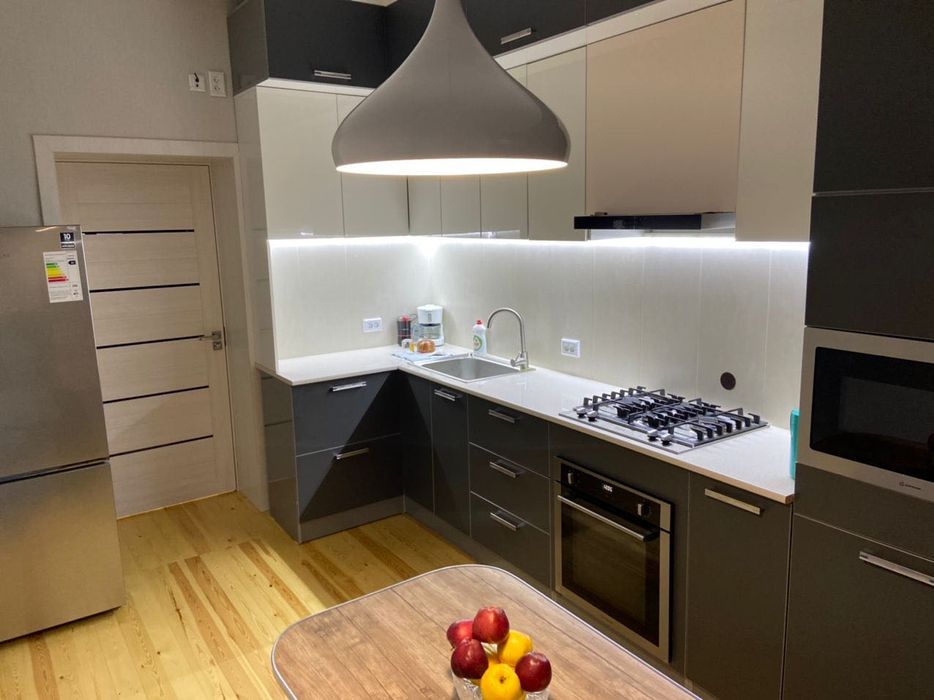 Девонабой масжиди ёнидаги люкс квартира ОИЛАГА ижарага берилади