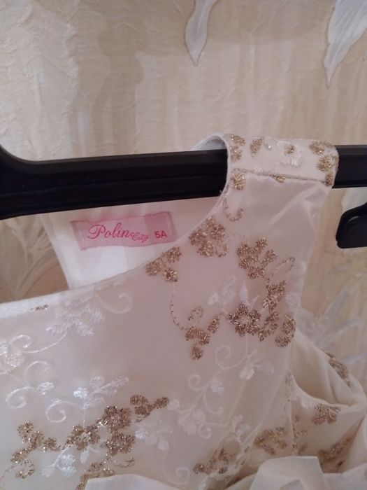 Платье  красивое