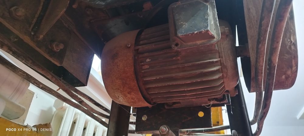 Станок по дереву.