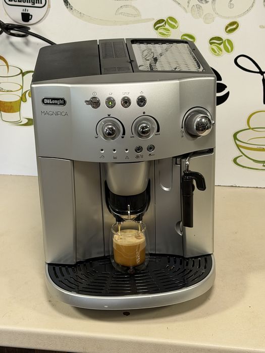 Кафемашина кафе автомат delonghi magnifica с гаранция