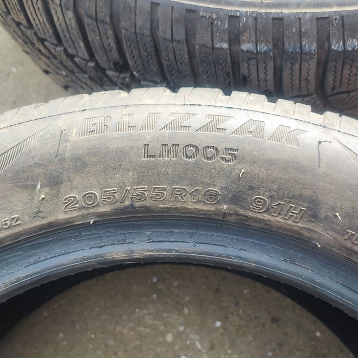 Bridgestone Blizzak 205/55 R16 DOT3122