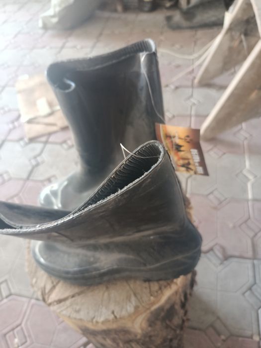 Сапоги резиновые новые и б/у