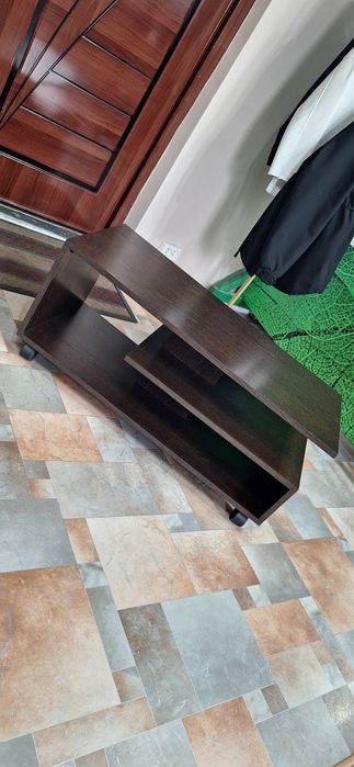 Продам журнальный столик б/у