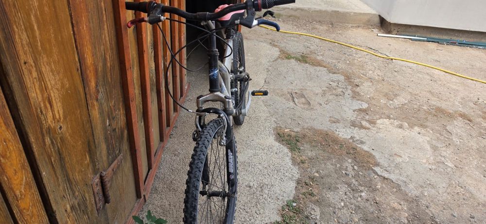 Vând bicicleta funcțională