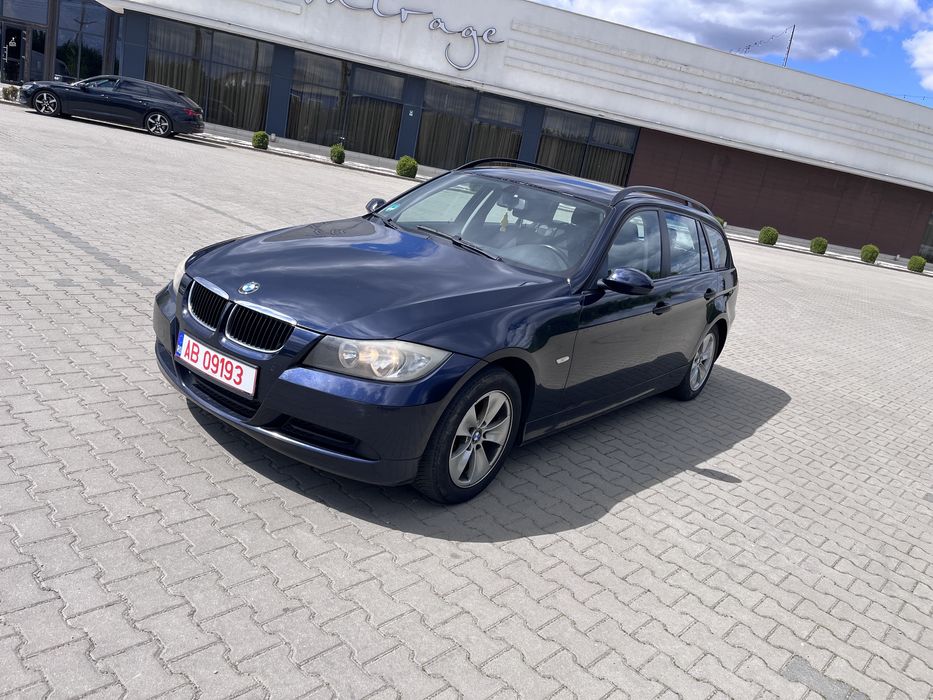 Vând Bmw 320i sau e90