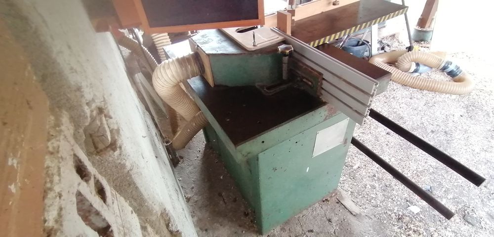 Продавам дърводелска фреза Родопи  101