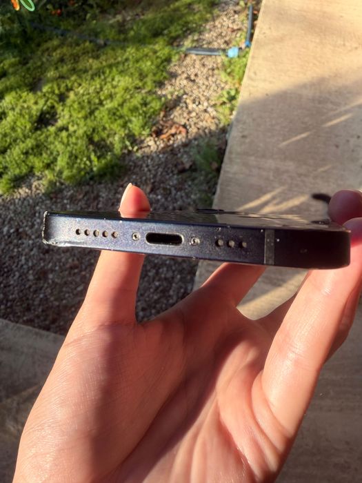 Iphone 12 black