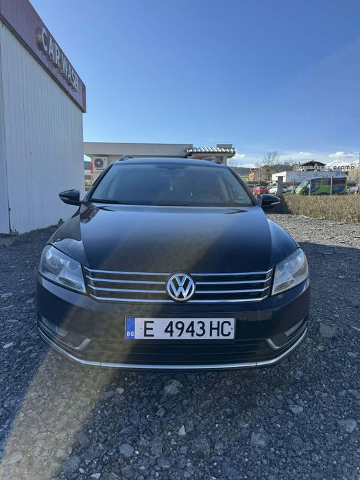 Volkswagen    Passat