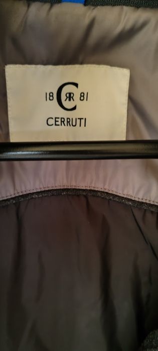 Vând geaca iarna cu pene ceruti