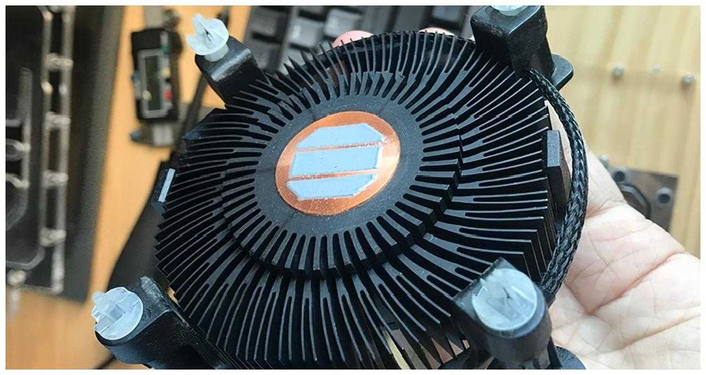Стоков вентилатор/охладител Intel cooler LGA 1200