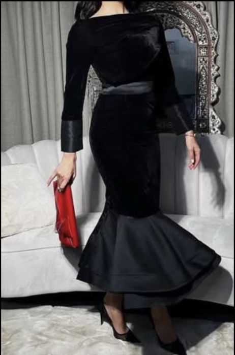 Rochie neagra catifea elastica