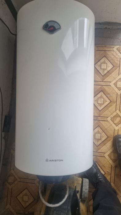 Продам водонагреватель