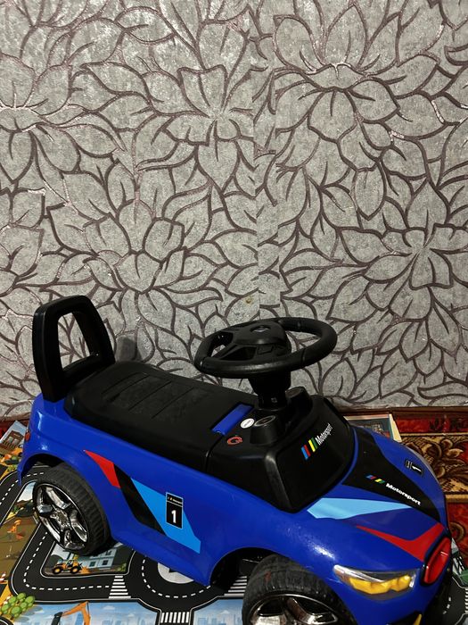 Продам машинку