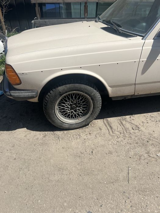 Диски в оригинале от 123-124 мерса