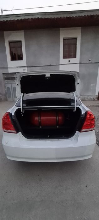 Продаётся нексия 3 автомат с 4 поколения метаном