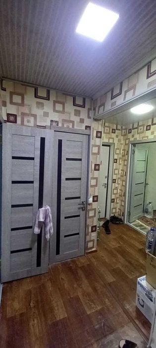 Сергели Спутник 6 3 Ком на 2 этаже ,дом 2 этажный,квартира с ремонтом