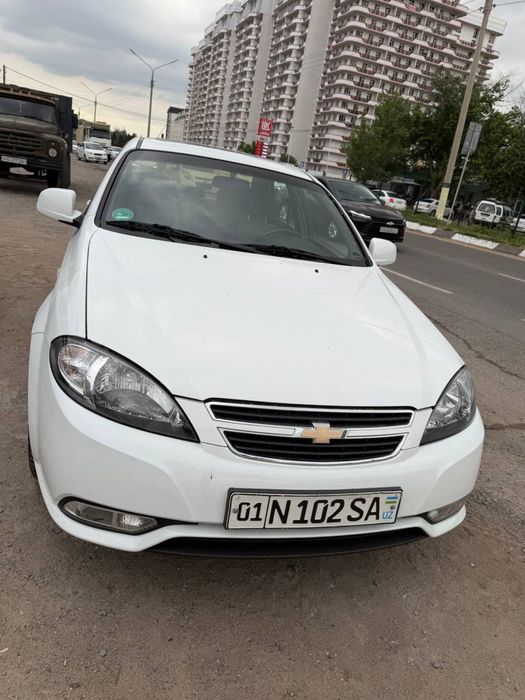 Gentra lacetti 2020