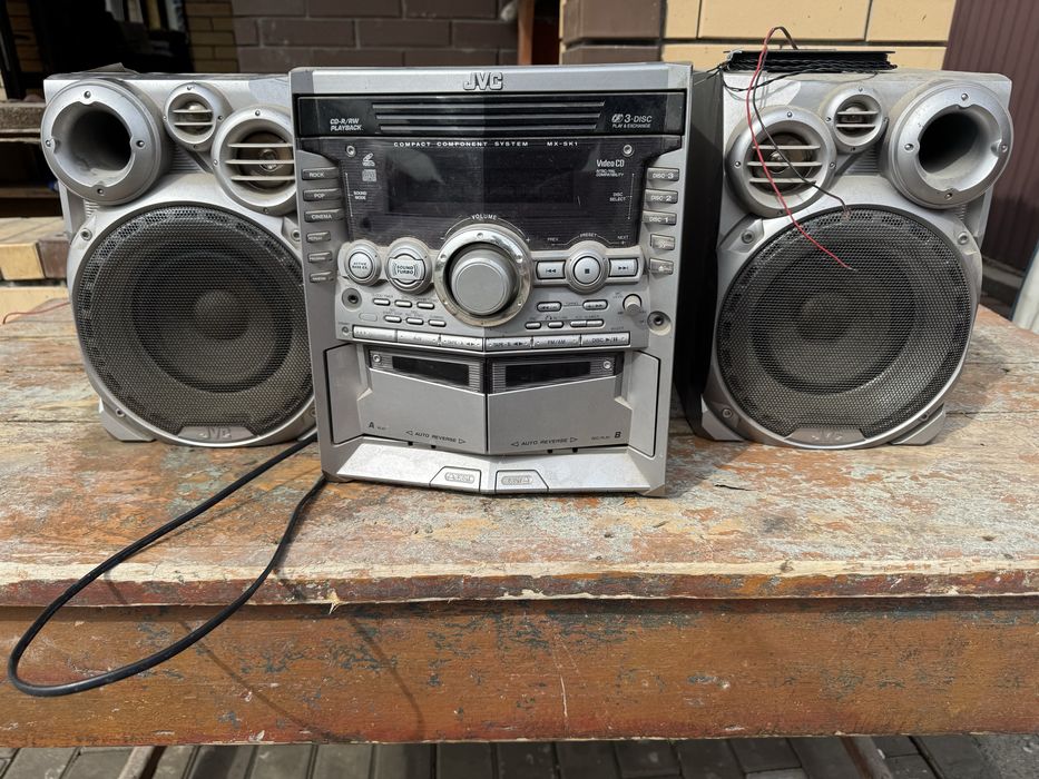 Продам музыкальную колонку