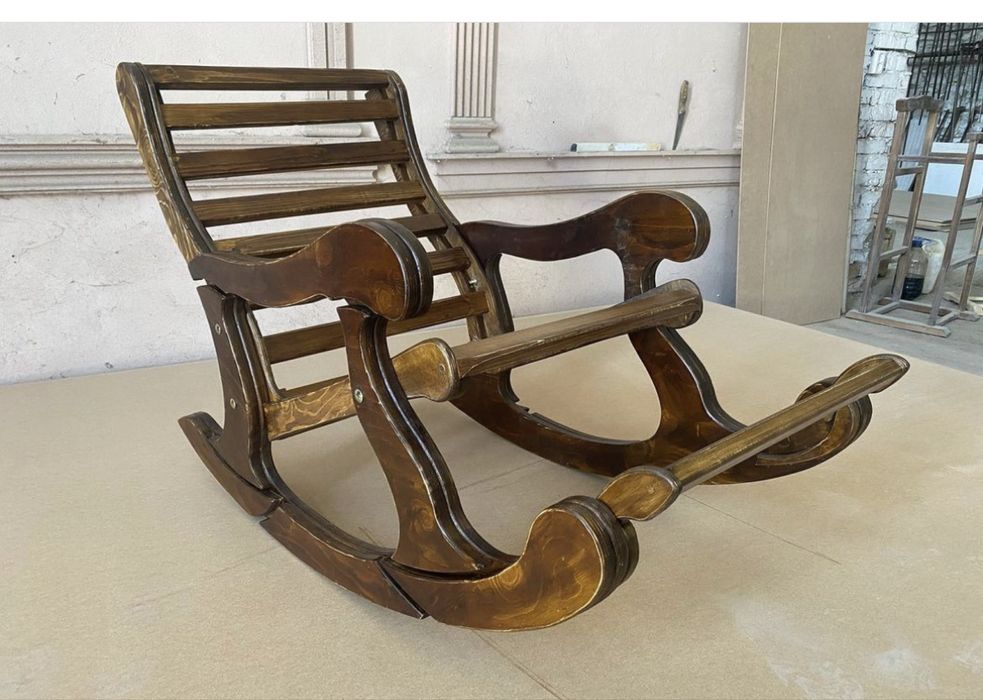 Кресло-качалка со сьемной подушкой