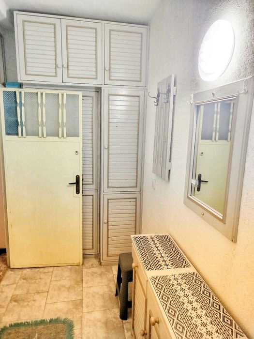 Дава се под наем Двустаен апартамент в Асеновград - 87 кв.м за 320 € - Снимка #4