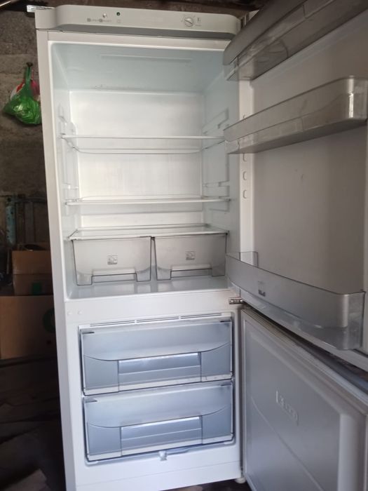 Холодильник сатылады