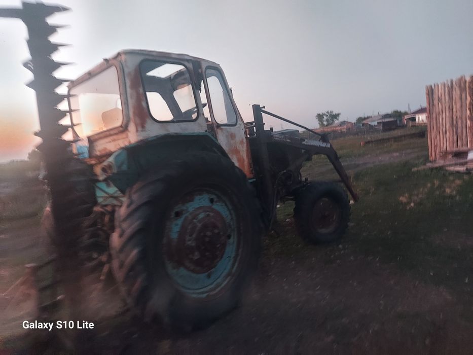 Продам трактор юмз
