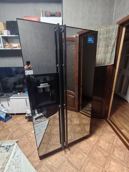 Продам холодильник Самсун двухдверный