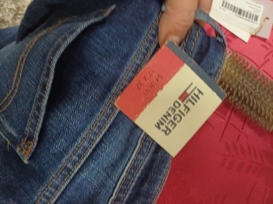 Blugi Tommy Hilfiger