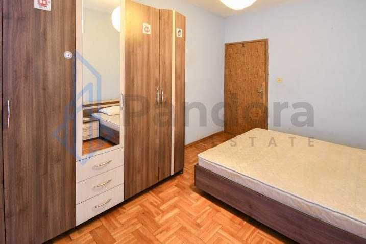 Дава се под наем Тристаен апартамент в София, Медицинска академия - 120 кв.м за 599 € - Снимка #3