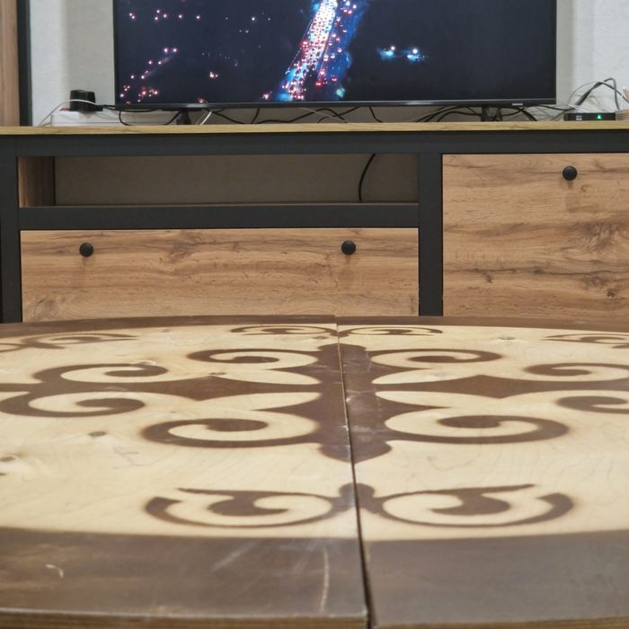 Продам круглые столы