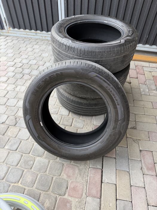 Продам шины комплект